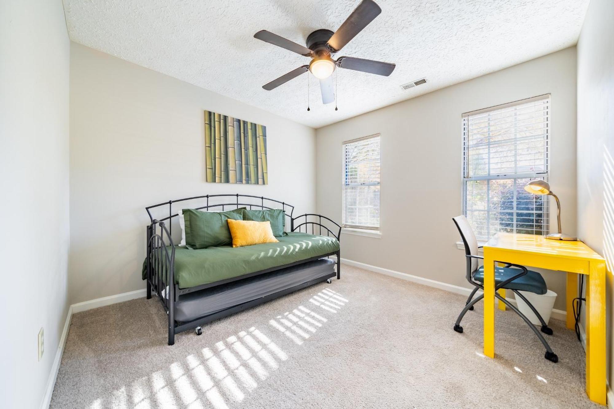Birdwatchers 3Br Escape Near Raleigh Trails & Ncsu Екстер'єр фото